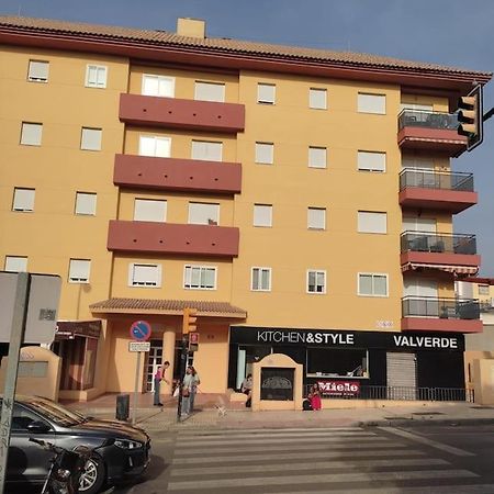 Apartamento Renovado En El Centro De 베날마데나코스타 외부 사진